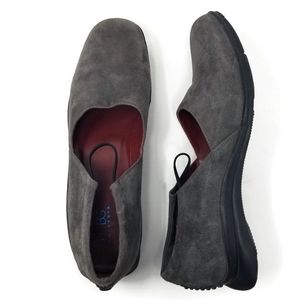 BCBG MaxAzria Gray Suede Mary Janes Square Toe Flats Walking Shoes 9
